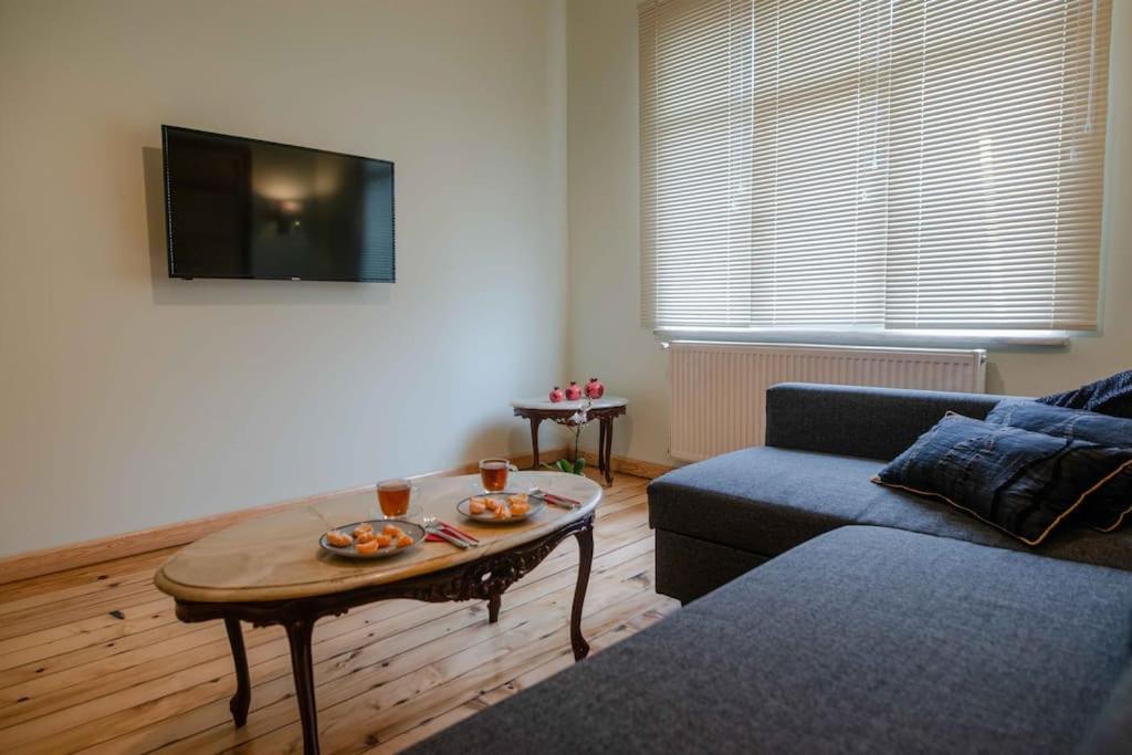 Waterfront Apartment By The Tram - Terrace With Dome & Golden Horn View In Fatih Istanbul Eksteriør bilde
