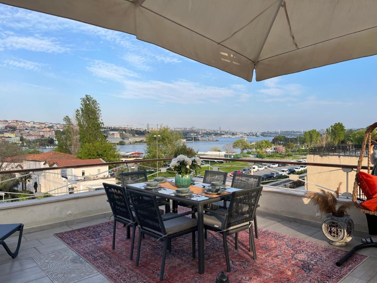 Waterfront Apartment By The Tram - Terrace With Dome & Golden Horn View In Fatih Istanbul Eksteriør bilde