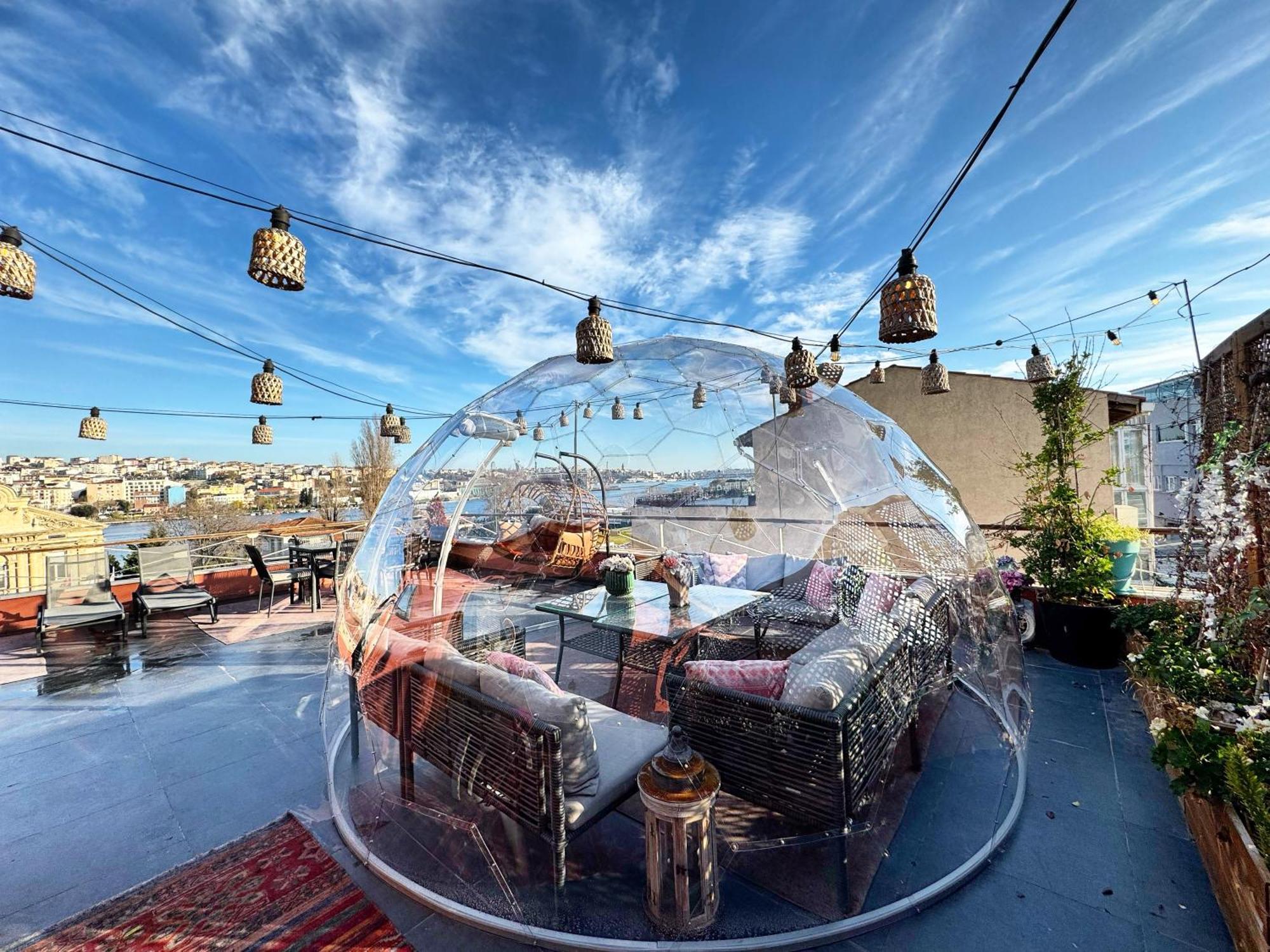 Waterfront Apartment By The Tram - Terrace With Dome & Golden Horn View In Fatih Istanbul Eksteriør bilde